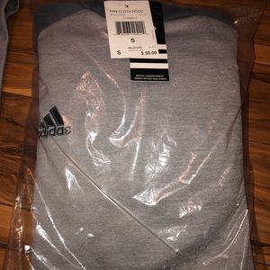 Grey Adidas sweater ⛹🏽‍♀️
